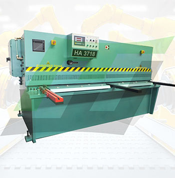 <font color="red" >14.</font> Гидравлические гильотинные ножницы